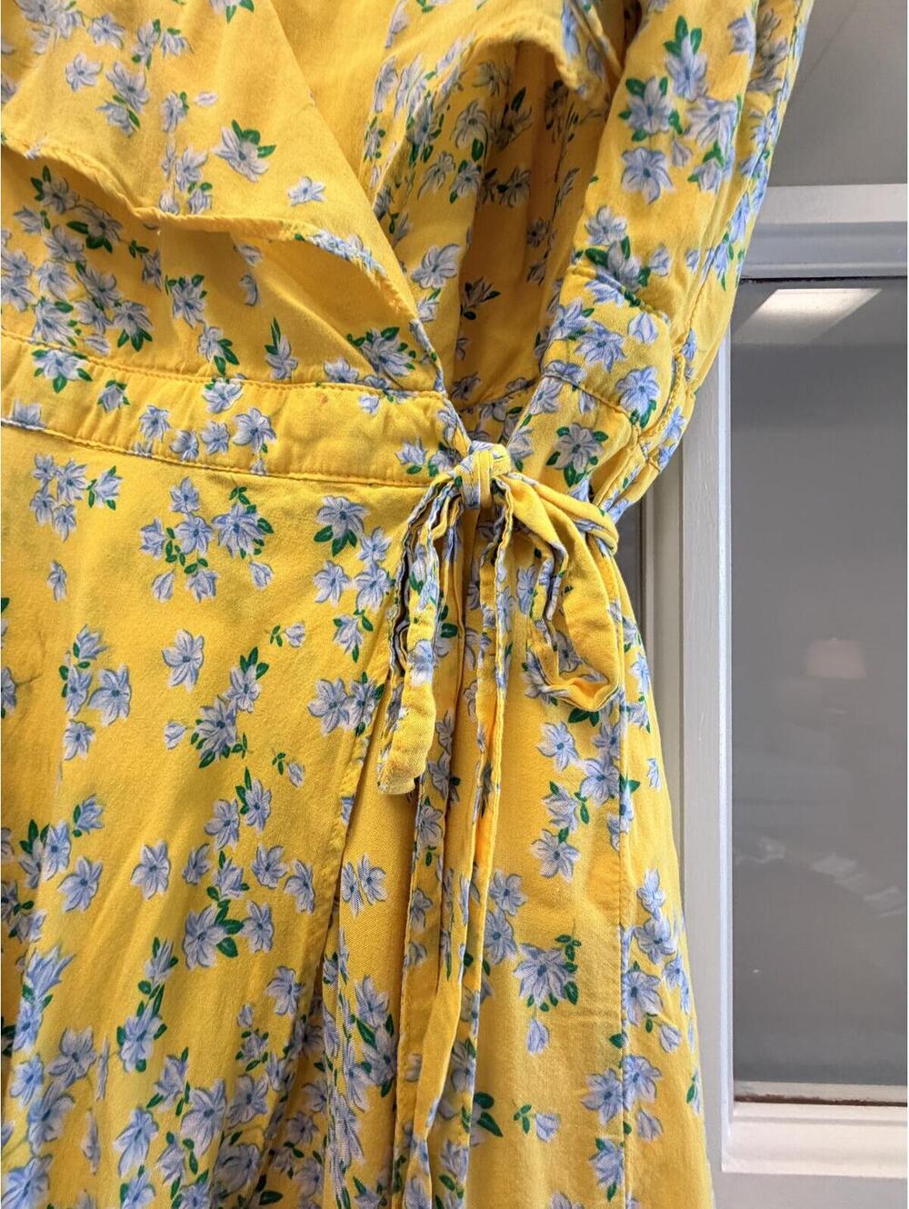 Draper James RSVP Yellow Floral Ruffle Wrap Dress Size M - Picture 7 of 8